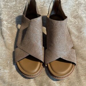 Sofft Tan Sandals with Minimalist Asymmetrical Straps